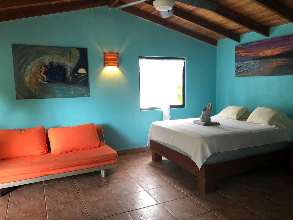 Pelican Beachfront Hotel Esterillos Este Exterior foto